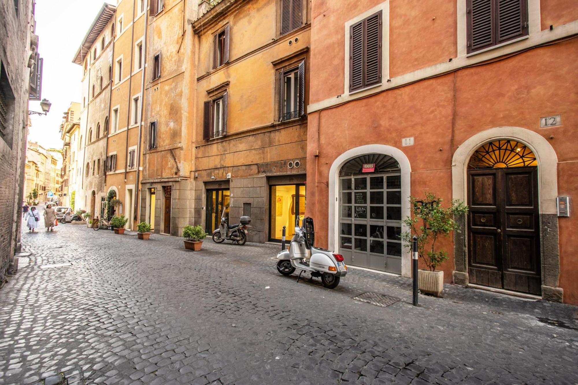 Home-in-rome Apartment