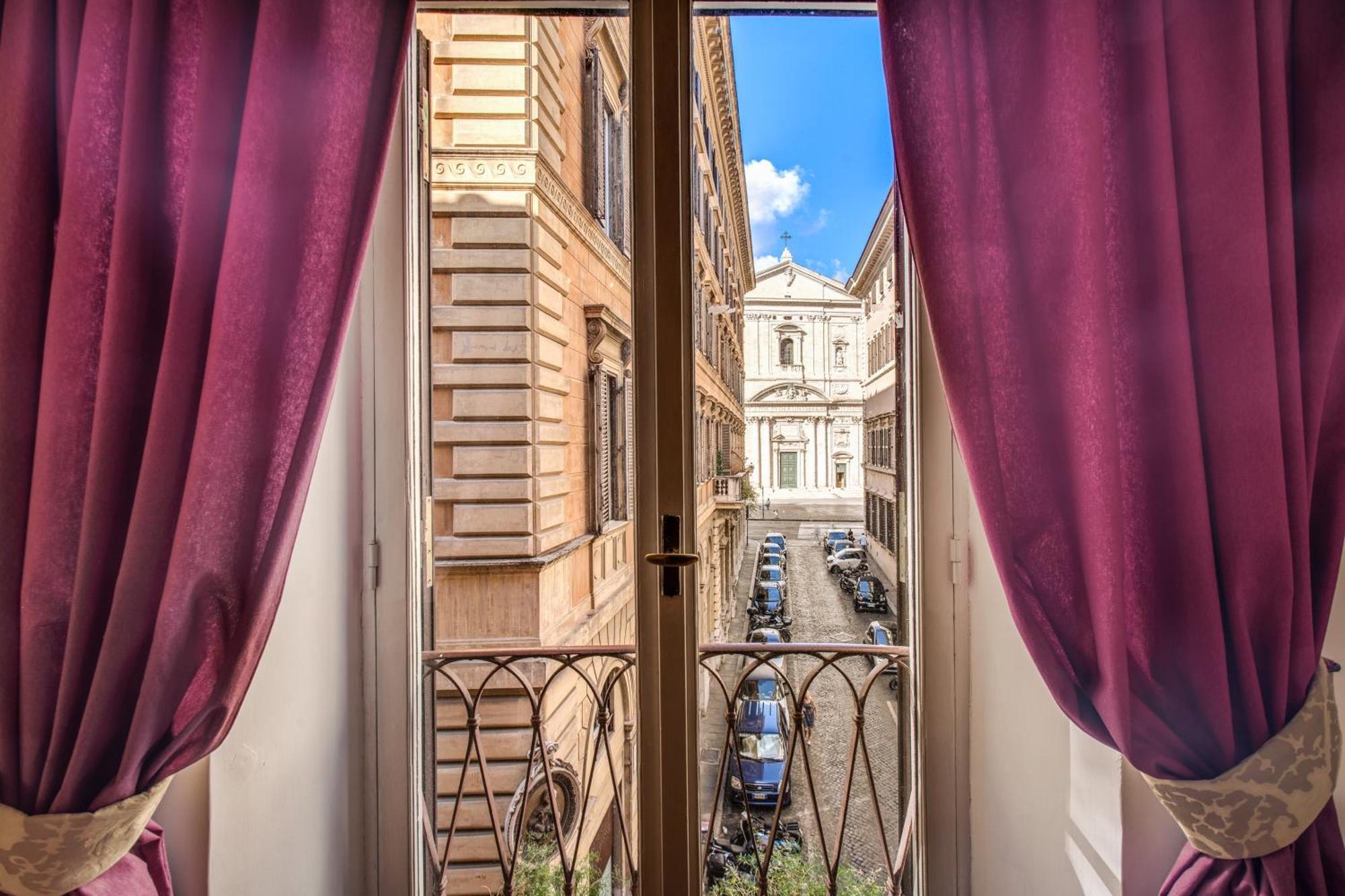 Home-in-rome Apartment