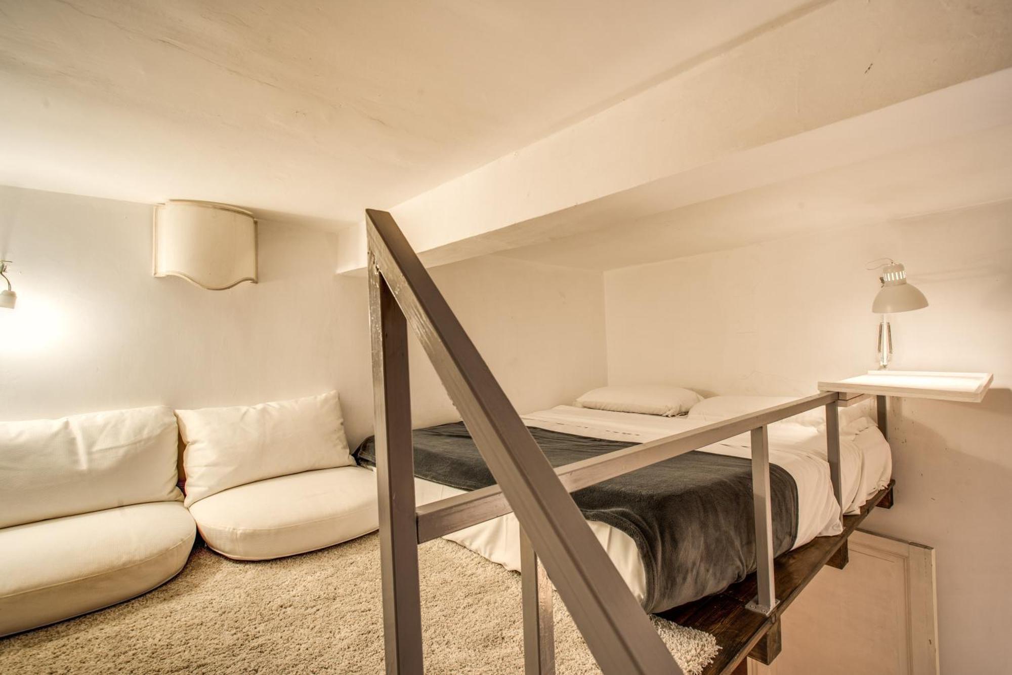 Apartment Home-in-rome